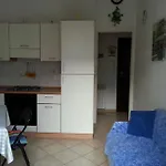 Vacanze Mirko Borgo Marina 아파트 *