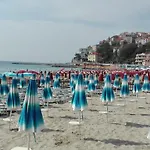 아파트 Vacanze Mirko Borgo Marina 임페리아