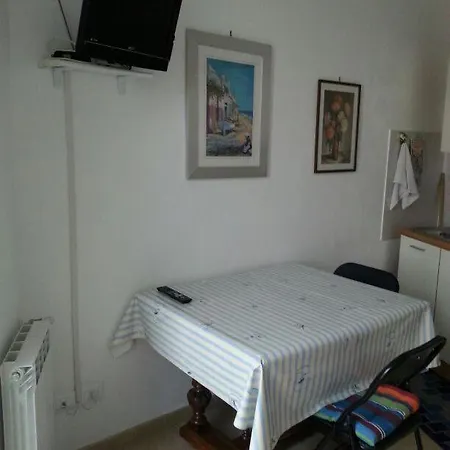 Vacanze Mirko Borgo Marina Imperia