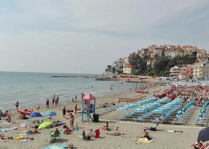 Vacanze Mirko Borgo Marina Apartment *