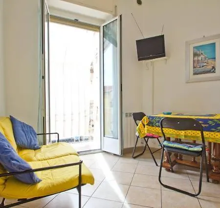 Lägenhet Vacanze Mirko Borgo Marina Imperia